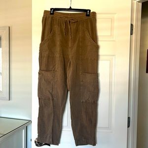 Free People light bark colored cargo pants. Size Small.